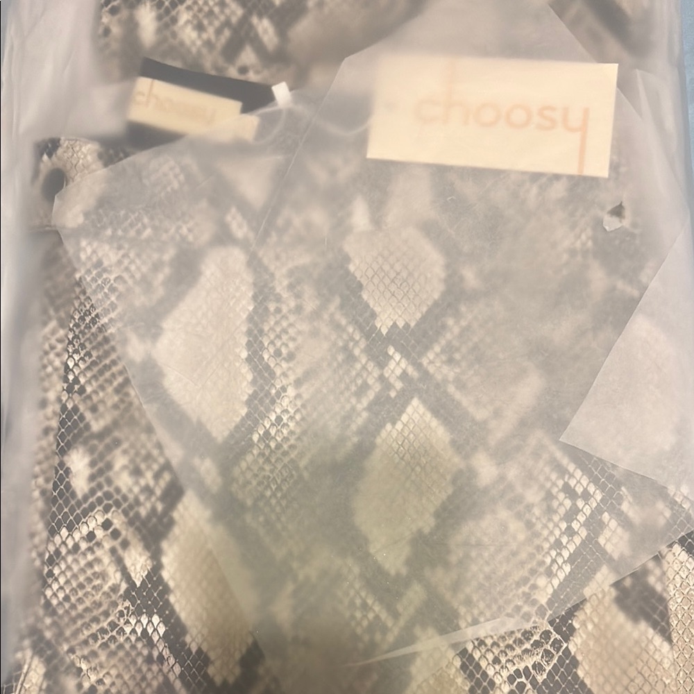 Snake Skin Faux Leather Pants Size 10 - Picture 5 of 6
